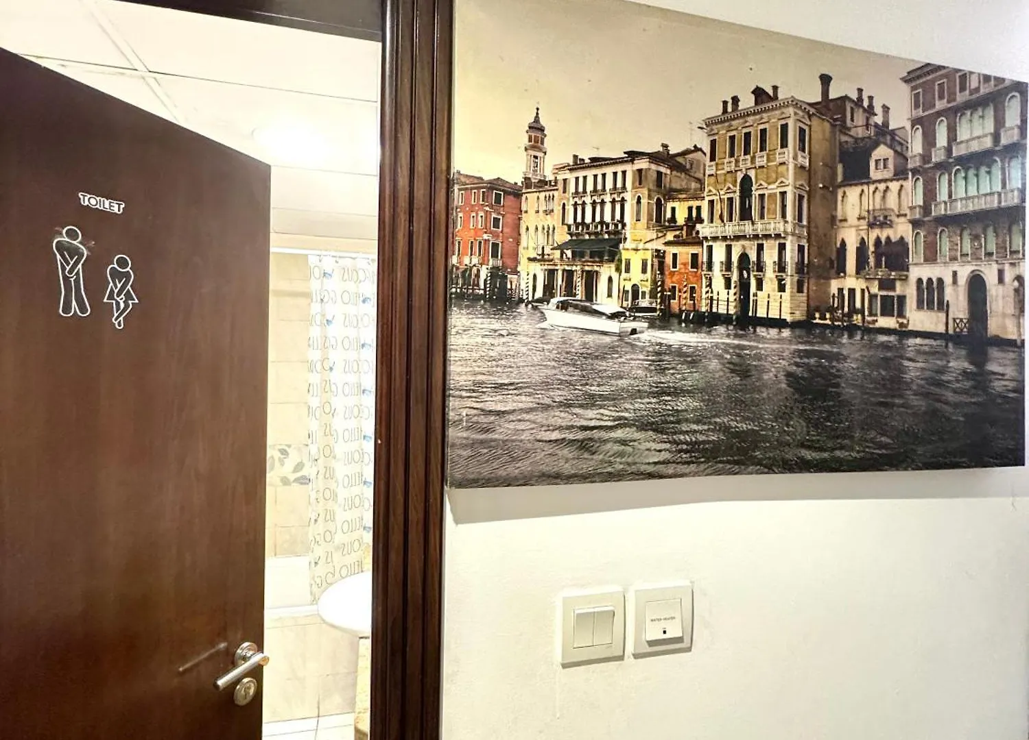 Dubai Backpackers Hostel